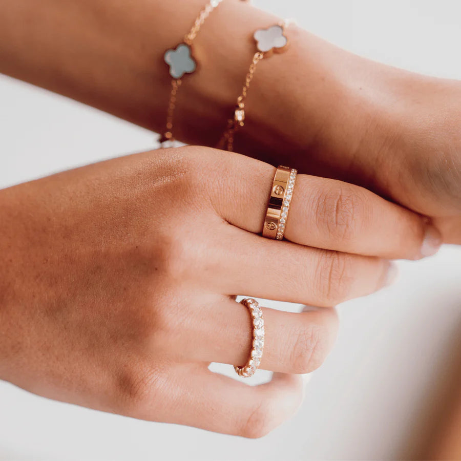 Amoré Ring