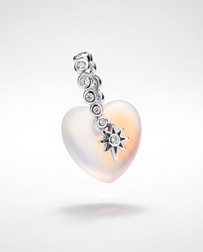 Aurore Charm von Veyra Paris - Produktansicht