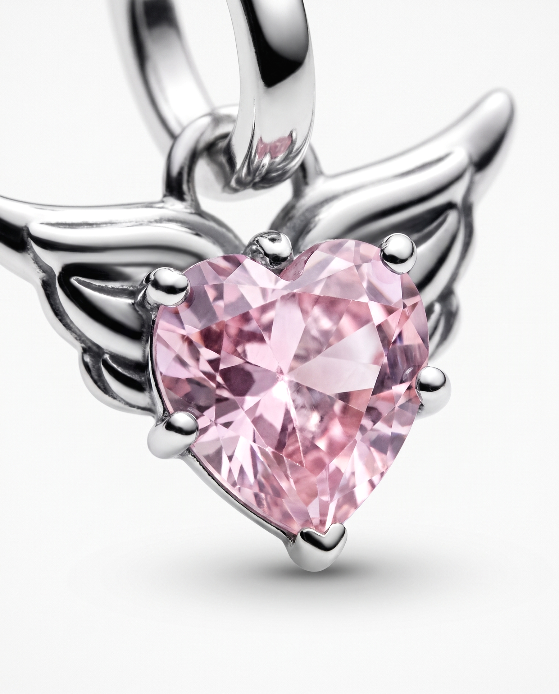 Ange Charm von Veyra Paris - Detailaufnahme