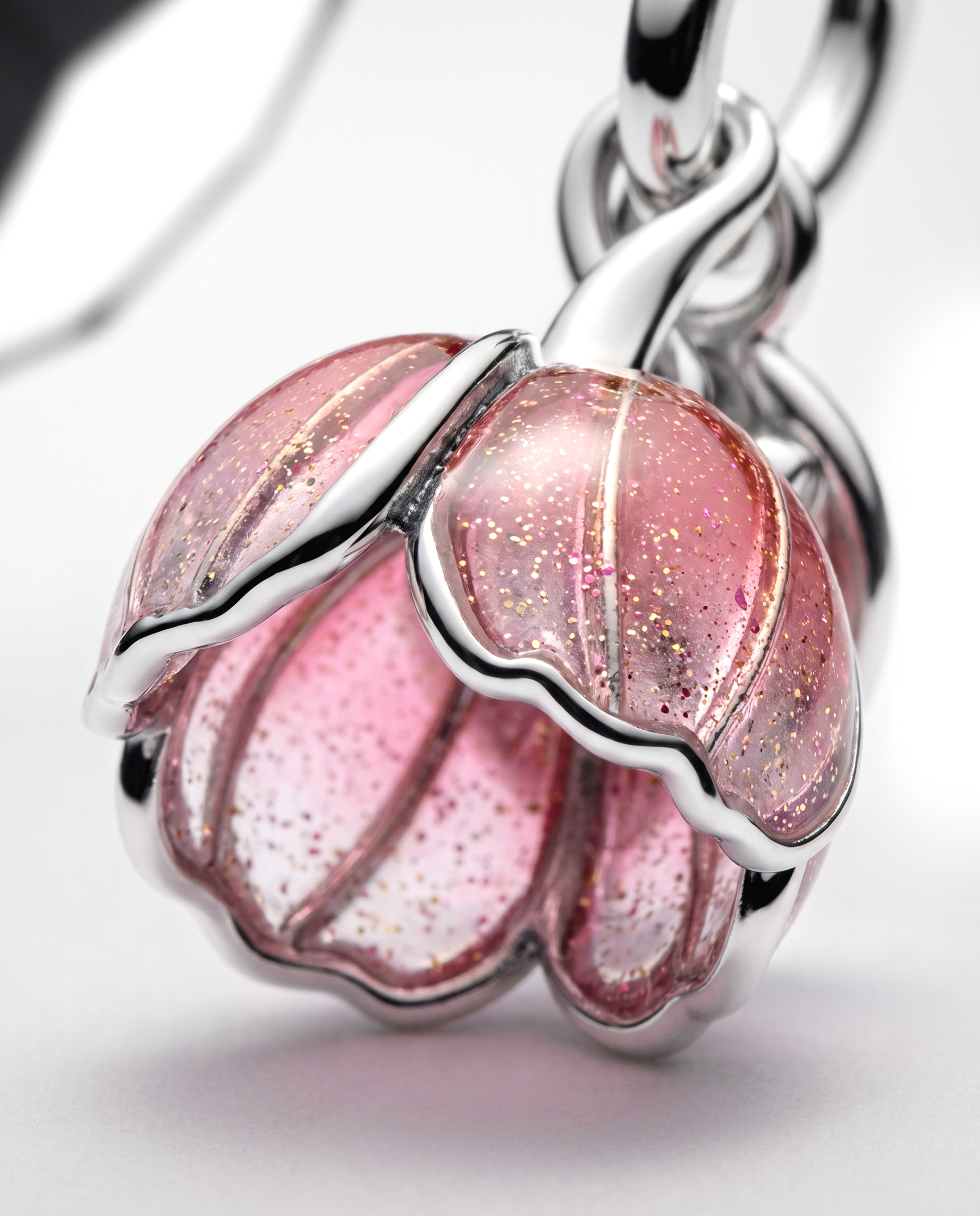 Pivoine Charm von Veyra Paris - Detailaufnahme