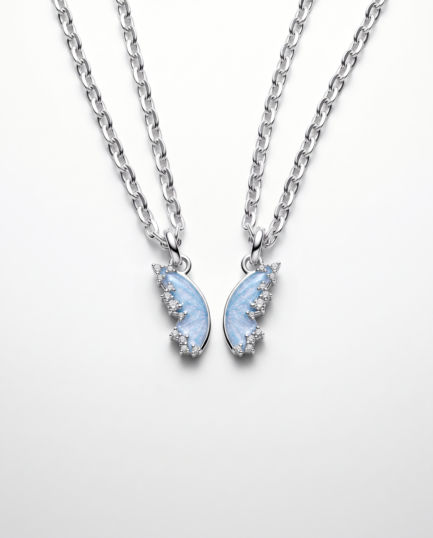 Complices Charm — 2er-Set von Veyra Paris - an der Kette getragen