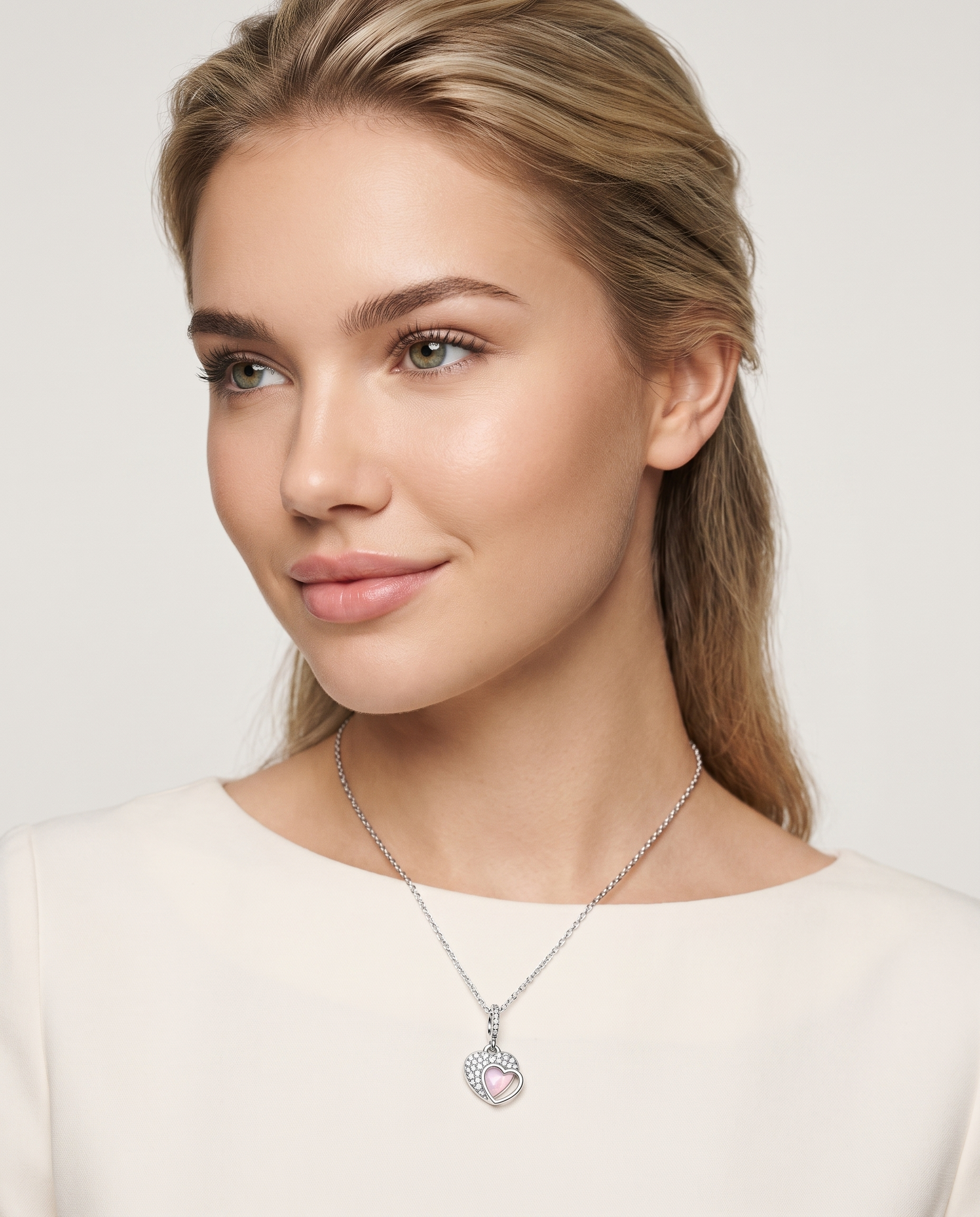 Tendresse Charm von Veyra Paris - Kampagnenbild