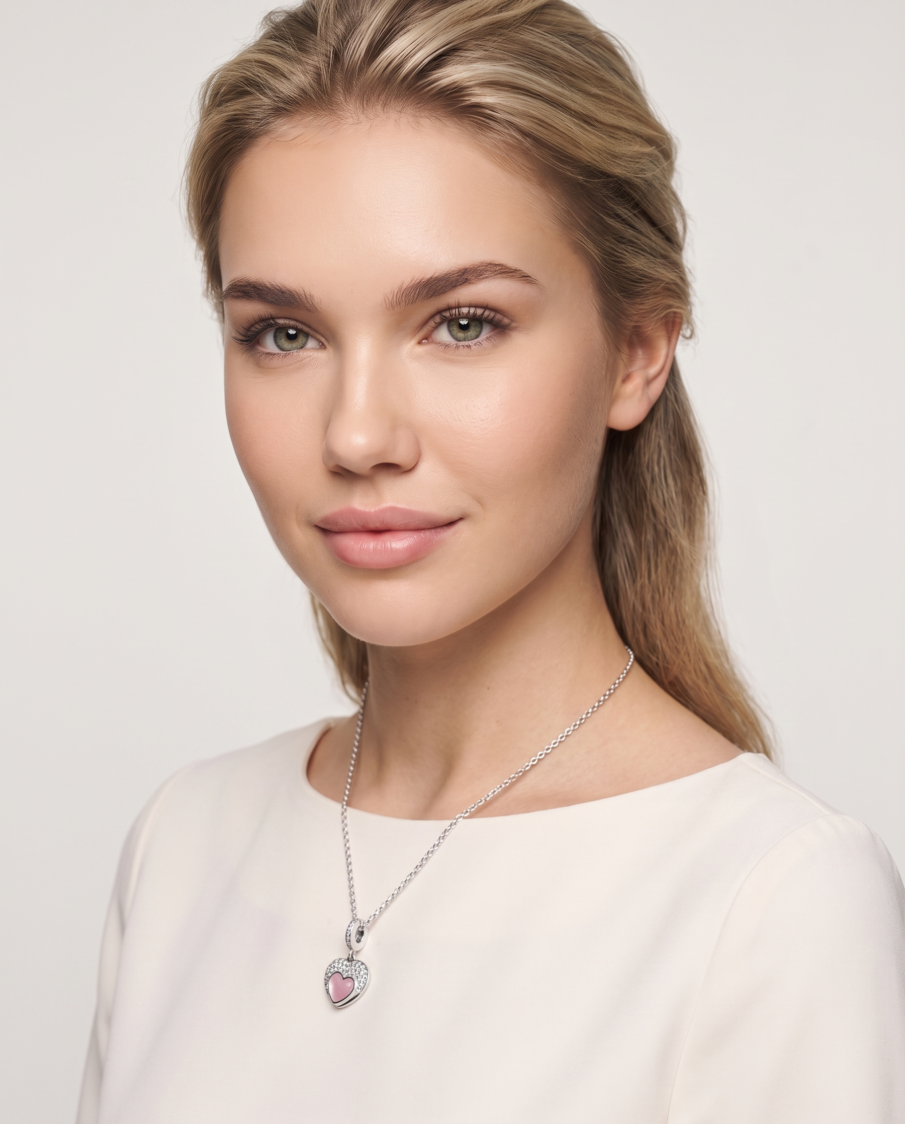 Tendresse Charm von Veyra Paris - Model-Portraet